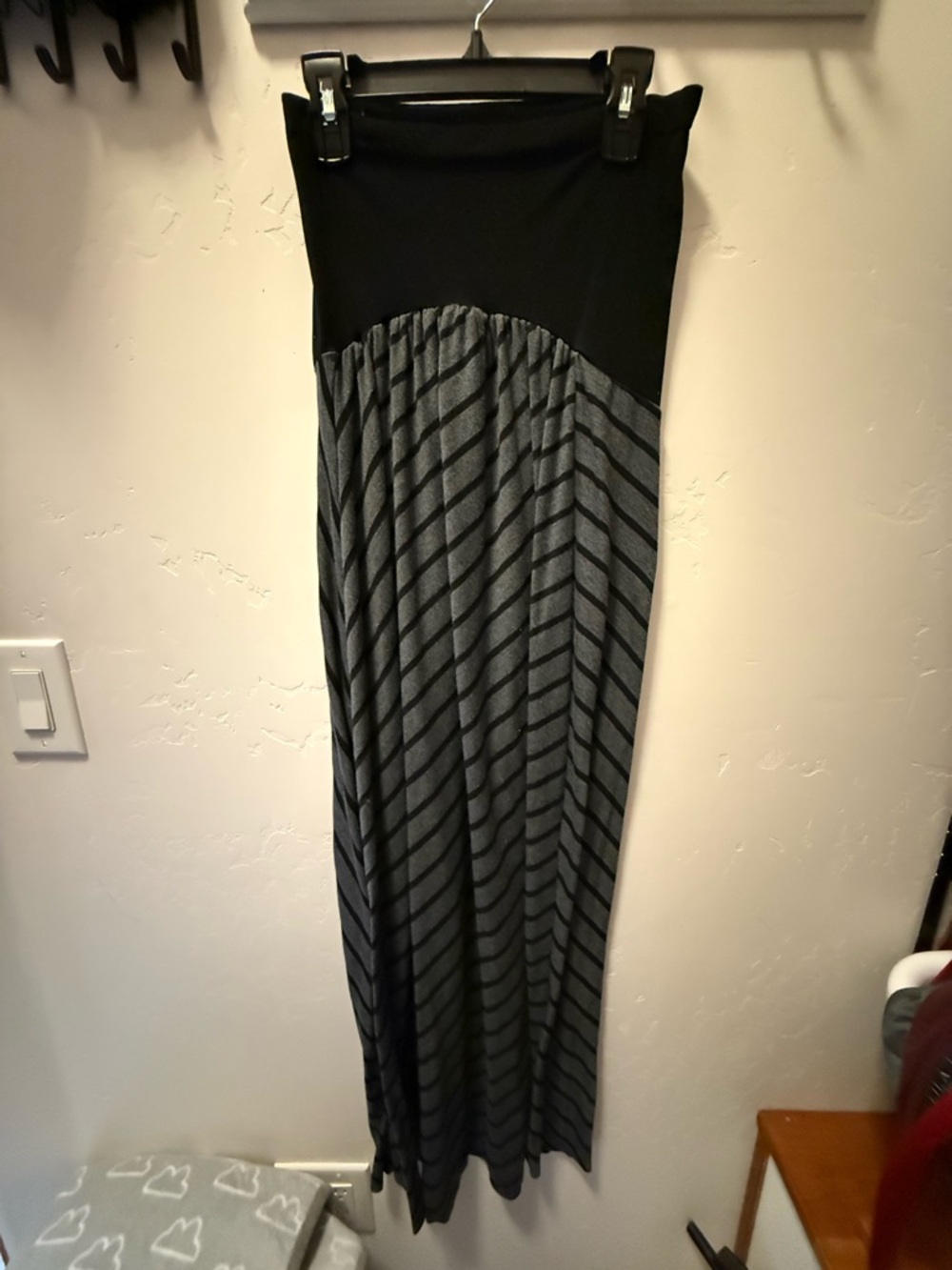Oh Baby by Motherhood Black and Gray Striped Maxi Maternity Skirt